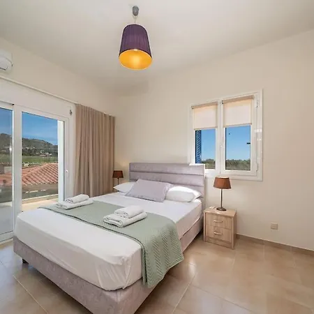 Sandoa Kapanga ארגוסטולי
